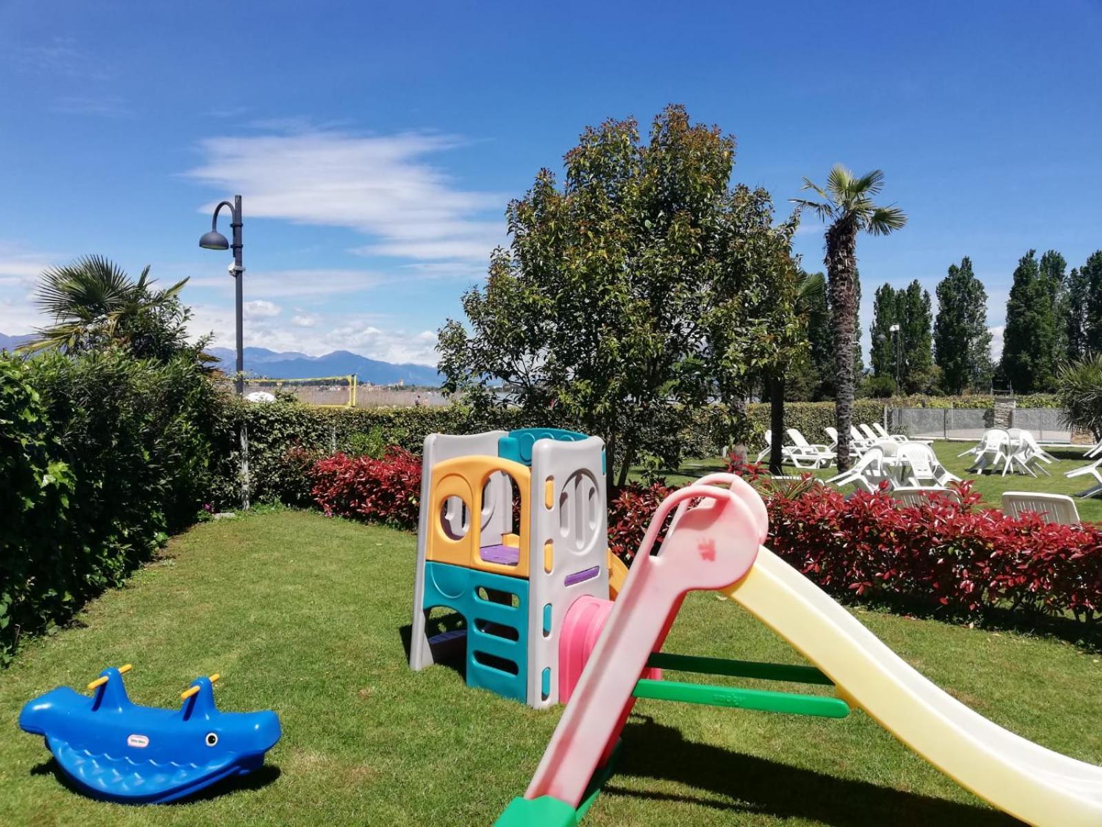 Appartamenti Residence Tulipano Sirmione Exterior photo