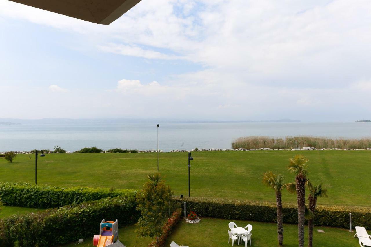 Appartamenti Residence Tulipano Sirmione Exterior photo